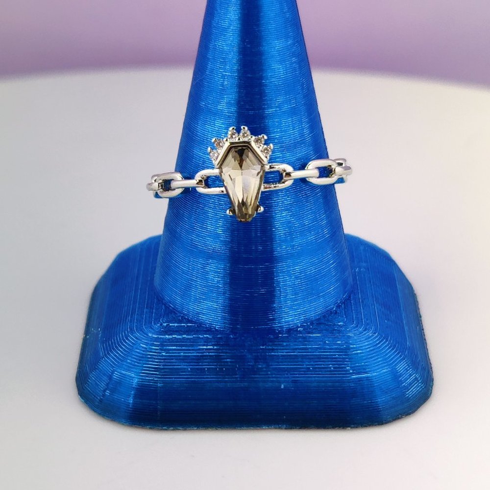 Houdini Ring Size 9 - Fragrant Jewels